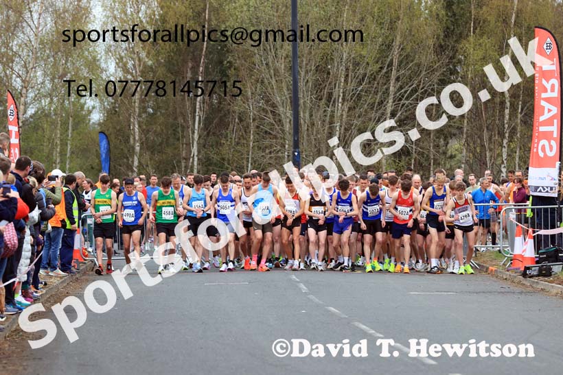 Senior mens relay, 2025 Elswick Harriers Good Friday Road Relays, Newburn, Newcastle upon Tyne. Photo: David T. Hewitson/Sports for All Pics